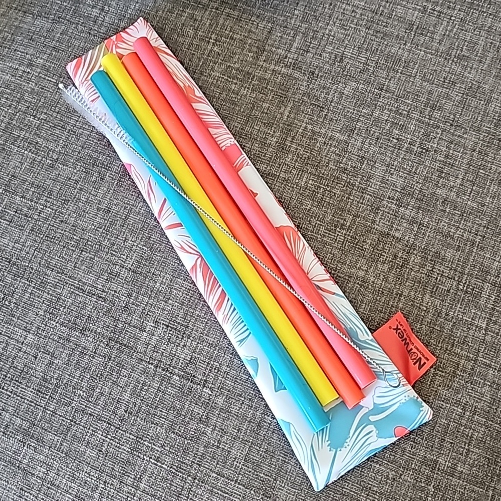 Norwex Straw Set